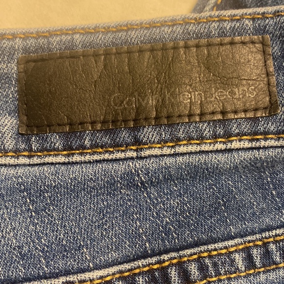 Calvin Klein woman’s skinny jeans size 8x30 - Picture 7 of 10